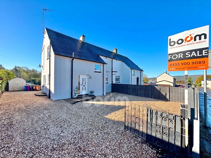 3 Bedroom Semi-Detached House For Sale In Reform Street, Beith, KA15