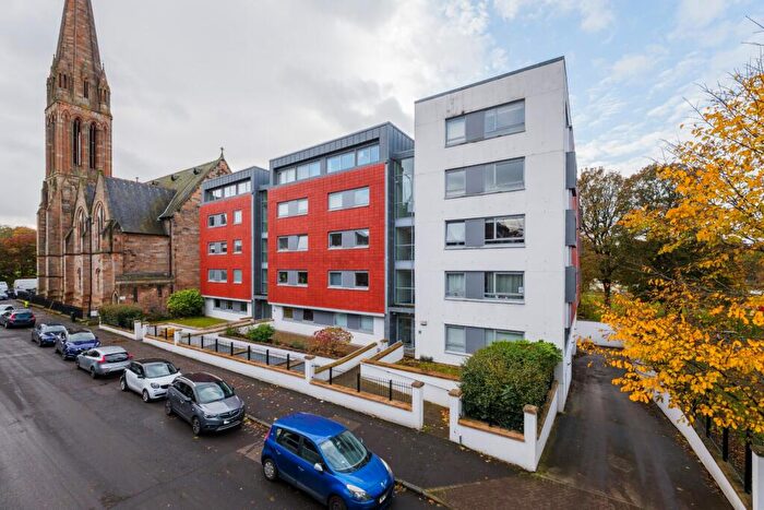 2 Bedroom Flat For Sale In /, Balvicar Street, Queens Park, G42
