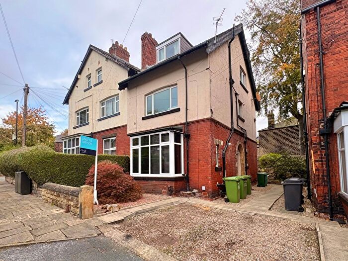 Studio To Rent In Heathfield Terrace, Headingley, Leeds, LS6