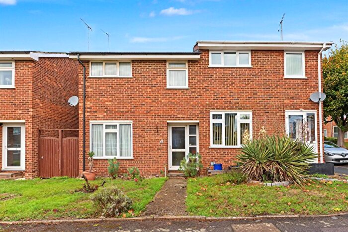 3 Bedroom Semi-Detached House For Sale In Chiltern Park Avenue, Berkhamsted, HP4