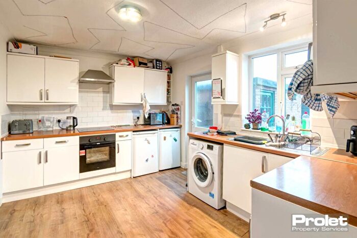 4 Bedroom Property To Rent In Pettus Road, Norwich, NR4