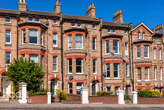 1 Bedroom Flat For Sale In Woodland Road, Crystal Palace, London, SE19