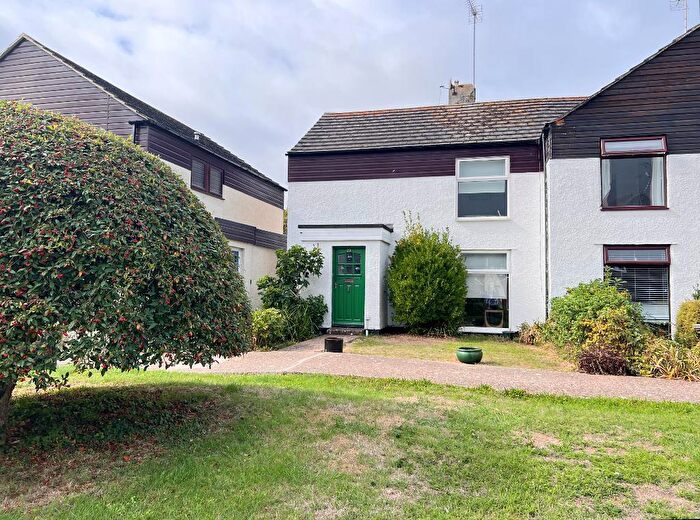 3 Bedroom End Of Terrace House For Sale In Sir Georges Place, Steyning, West Sussex, BN44