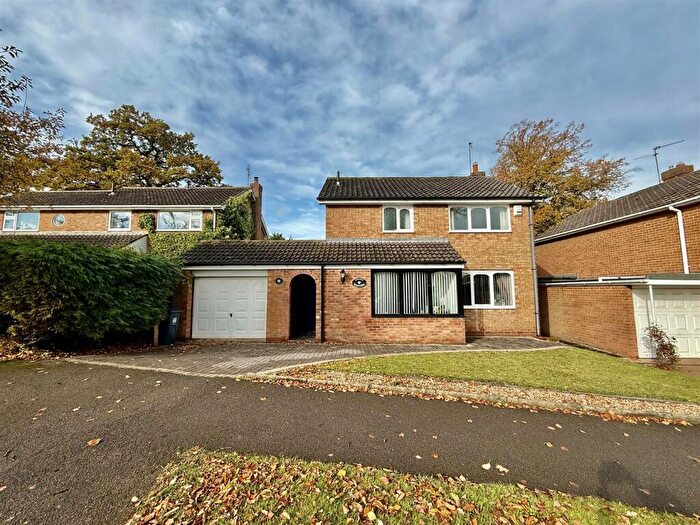 3 Bedroom Detached House For Sale In Barnes Road, Darlington, DL3
