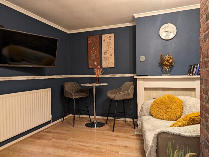 4 Bedroom Terraced House To Rent In Lanark Walk, Newcastle, ST5