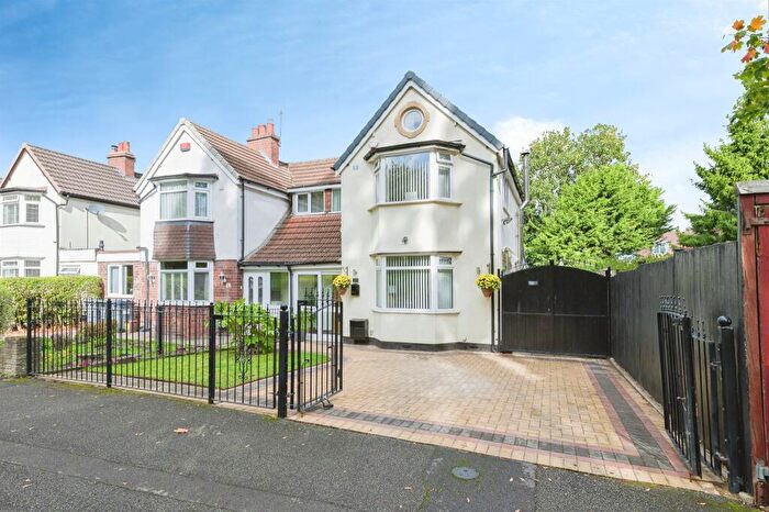 2 Bedroom Semi-Detached House For Sale In Western Road, Erdington, Birmingham, B24