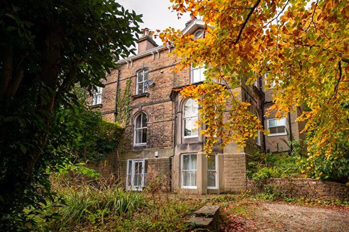 3 Bedroom Apartment To Rent In Ranmoor Road, Sheffield, S10