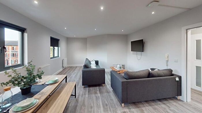 6 Bedroom Flat To Rent In Terrace Street, Nottingham, Nottinghamshire, NG7