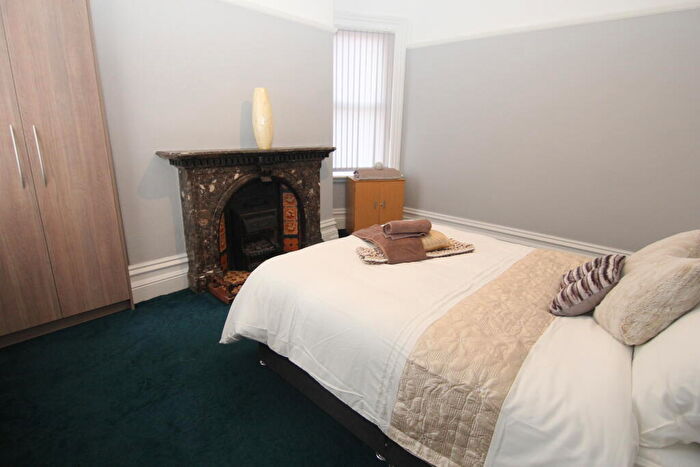 Studio To Rent In Droylsden, Manchester, M43