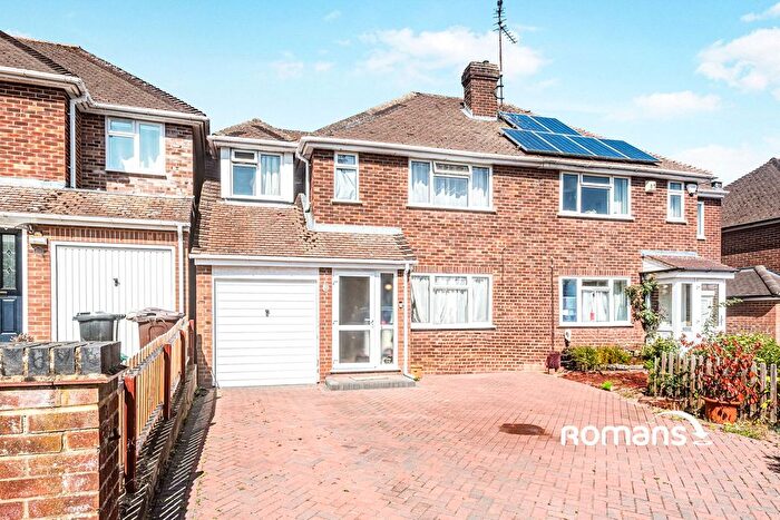 4 Bedroom Semi-Detached House For Sale In Hartsbourne Road, Earley, Reading, RG6