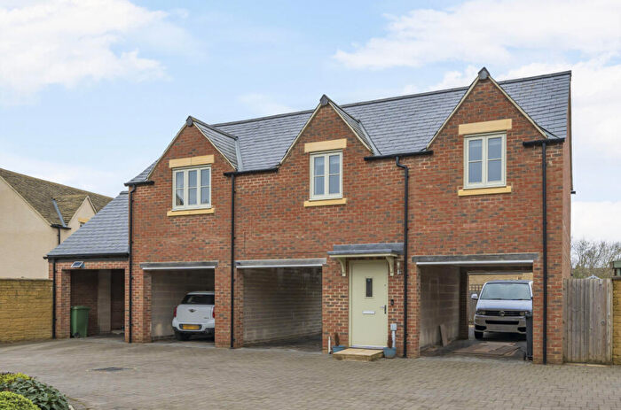 2 Bedroom House To Rent In Quercus Road, Tetbury, Gloucestershire, GL8