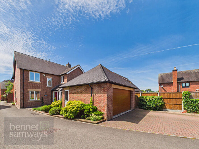 4 Bedroom Detached House For Sale In Sutton Lane, Etwall, DE65