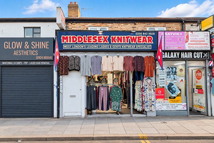 2 Bedroom Flat To Rent In High Street, Southall, UB1
