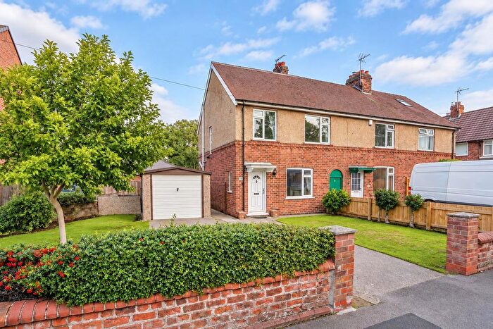 3 Bedroom Semi-Detached House For Sale In Gale Lane, York, YO24