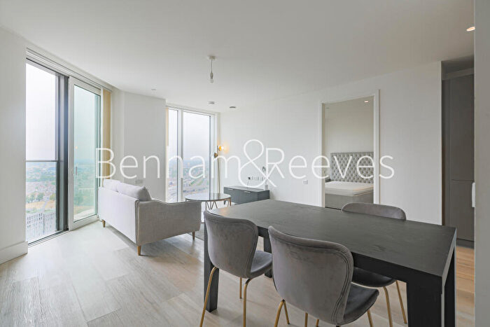 2 Bedroom Apartment To Rent In Hale Works Apartments, Daneland Walk, N17