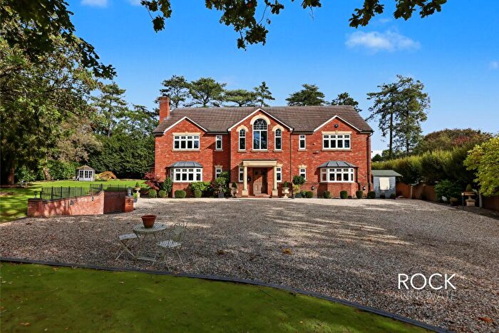 4 Bedroom Detached House For Sale In Plymouth Drive, Barnt Green, Worcestershire, B45