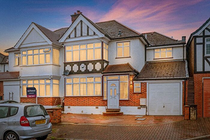 5 Bedroom Semi-Detached House For Sale In Rydal Gardens, Wembley, HA9