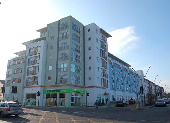2 Bedroom Apartment To Rent In Station Approach, Epsom, Surrey, KT19