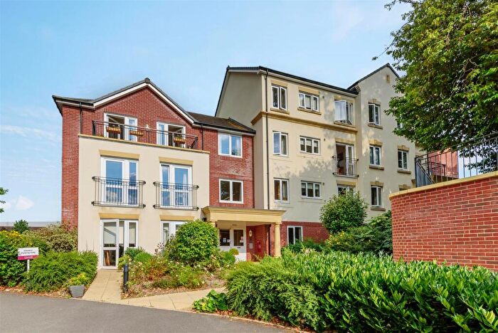 2 Bedroom Retirement Property For Sale In Holyshute Lodge, Honiton, EX14