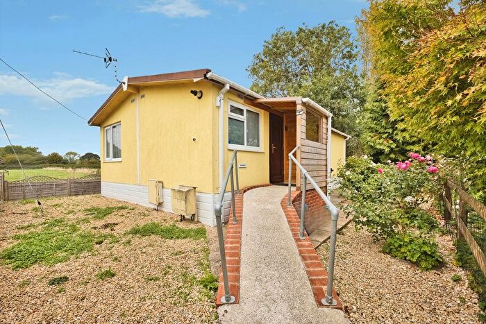2 Bedroom Park Home For Sale In Hurst Park, Martock, Somerset, TA12