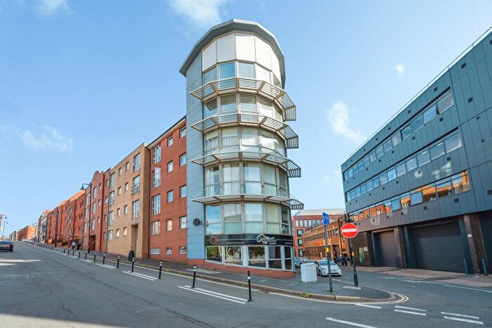 2 Bedroom Flat For Sale In Newhall Hill, Birmingham, B1