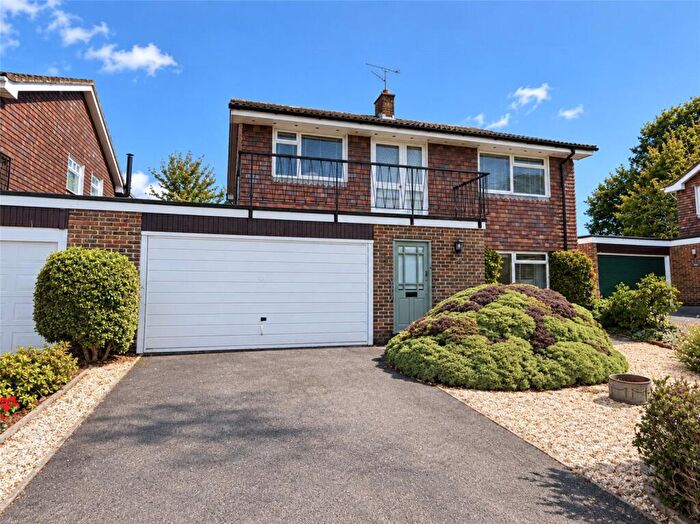 4 Bedroom Detached House For Sale In Horns Drove, Rownhams, Southampton, Hampshire, SO16