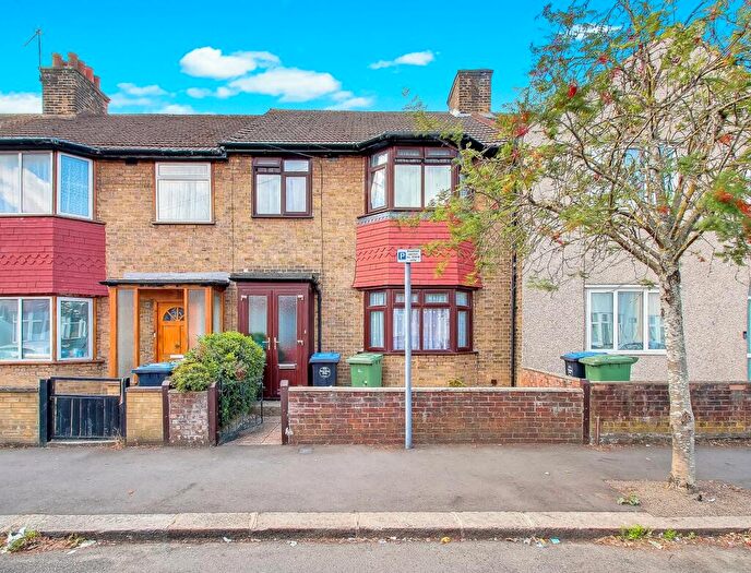 3 Bedroom Terraced House For Sale In Fernbank Avenue, Wembley, Brent, HA0