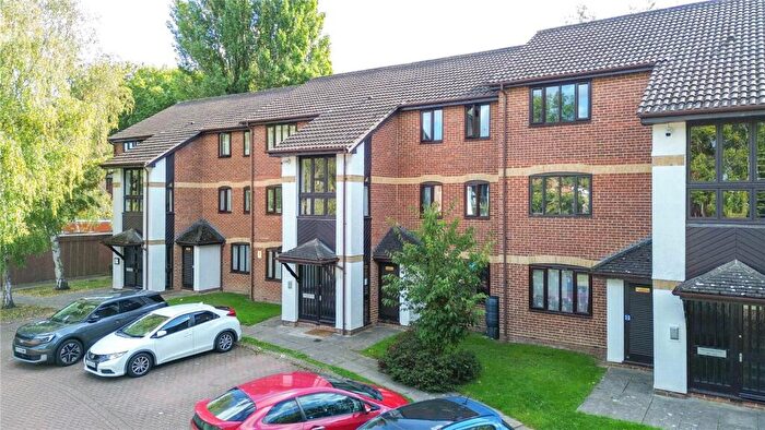 1 Bedroom Apartment For Sale In Pennyroyal Court, Reading, Berkshire, RG1