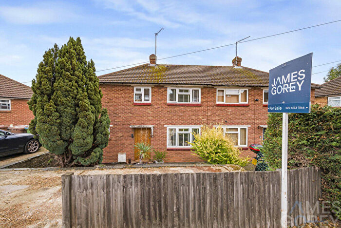 3 Bedroom Semi-Detached House For Sale In Cleve Road, Sidcup, DA14