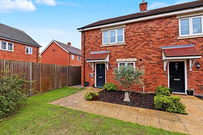 2 Bedroom Semi-Detached House For Sale In Tun Furlong, Pitstone, Leighton Buzzard, LU7