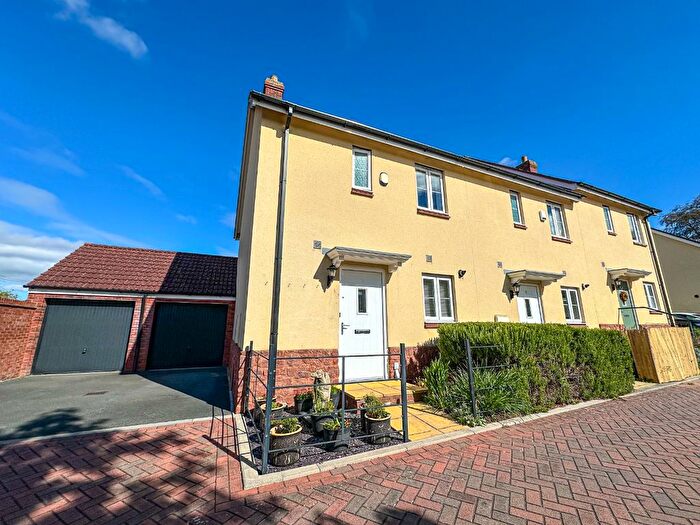 2 Bedroom End Of Terrace House For Sale In Canal View, Bathpool, Taunton, Somerset, TA2