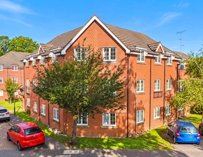1 Bedroom Flat For Sale In Hawthorn Way, Lindford, Bordon, Hampshire, GU35