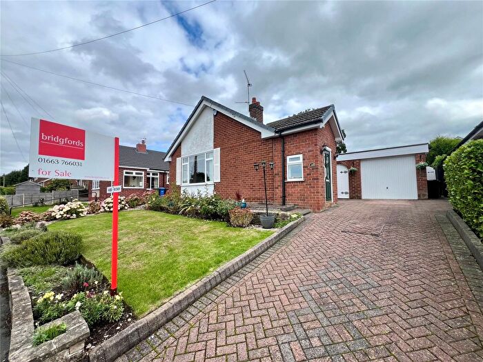 4 Bedroom Bungalow For Sale In Bowfell Drive, High Lane, Stockport, Greater Manchester, SK6