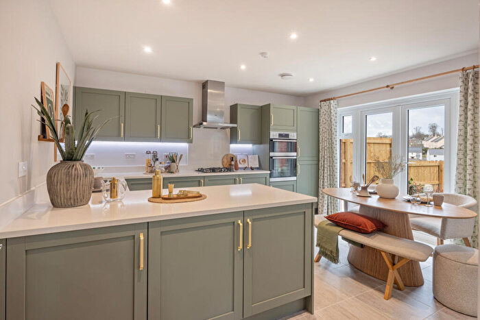 4 Bedroom Detached House For Sale In Blackthorn Way, Cullompton, EX15