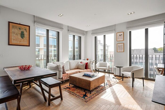 2 Bedroom Flat For Sale In Lewis Cubitt Walk, London, N1C