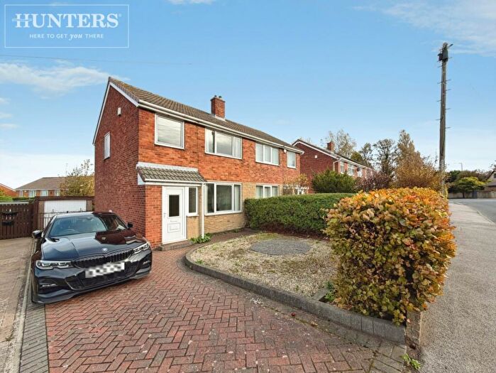 3 Bedroom Semi-Detached House For Sale In Westgate, Monk Bretton, Barnsley, S71