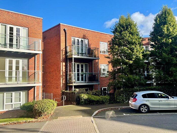 2 Bedroom Flat For Sale In Furze Court, St.Thomas, EX4