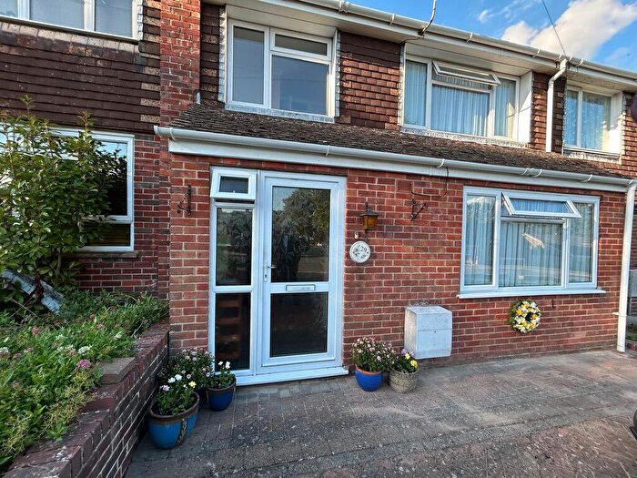 3 Bedroom Terraced House For Sale In Palm Tree Way - Lyminge, CT18