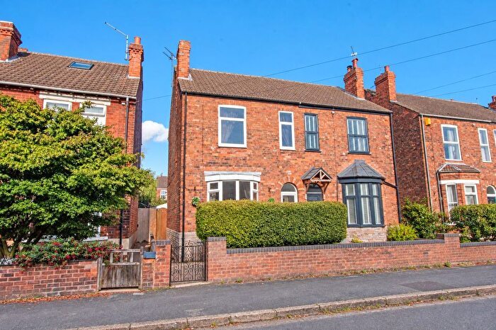3 Bedroom Semi-Detached House For Sale In Edward Road, Gainsborough, DN21