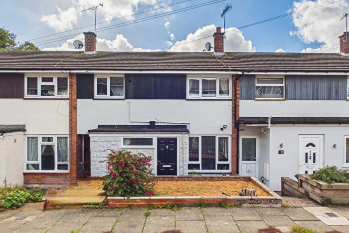 3 Bedroom Terraced House For Sale In Thumpers, Hemel Hempstead, HP2