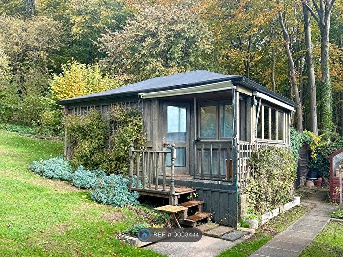 1 Bedroom Maisonette To Rent In Pilgrims Way, Westerham, TN16