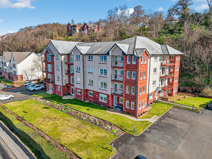 2 Bedroom Flat For Sale In Heywood Gardens, Skelmorlie, PA17