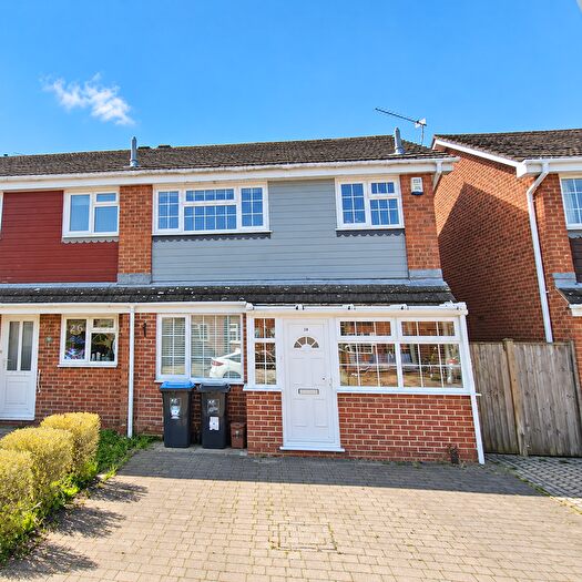 3 Bedroom Semi-Detached House To Rent In Ampfield Road, Bournemouth, BH8