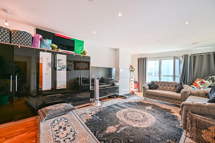 2 Bedroom Flat For Sale In Wembley Hill Road, Wembley Park, Wembley, HA9