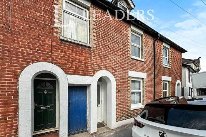 2 Bedroom Terraced House To Rent In Hightown Road, BH24