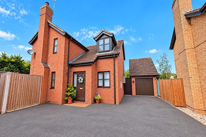 4 Bedroom Detached House For Sale In Riverside Walk, Moulton, Newmarket, CB8