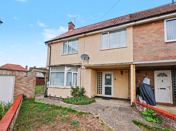 3 Bedroom End Of Terrace House For Sale In Arnold Close, Ipswich Suffolk, IP1