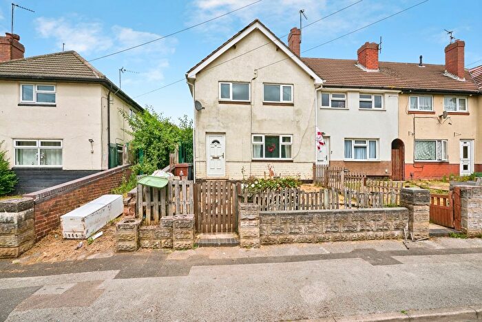 3 Bedroom End Of Terrace House For Sale In Anson Road, Walsall, West Midlands, WS2