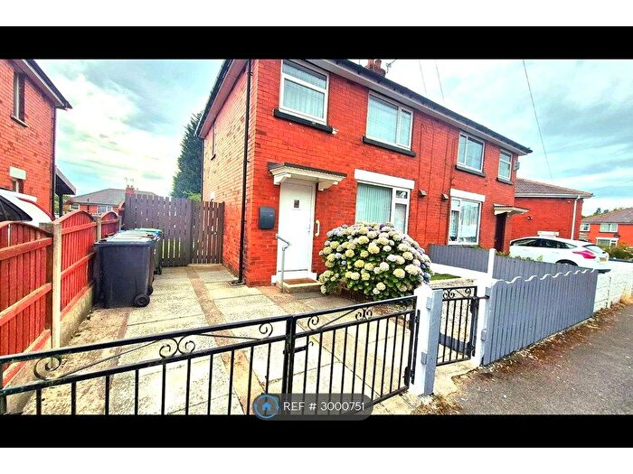 3 Bedroom Semi-Detached House To Rent In West St, Wigan, WN2