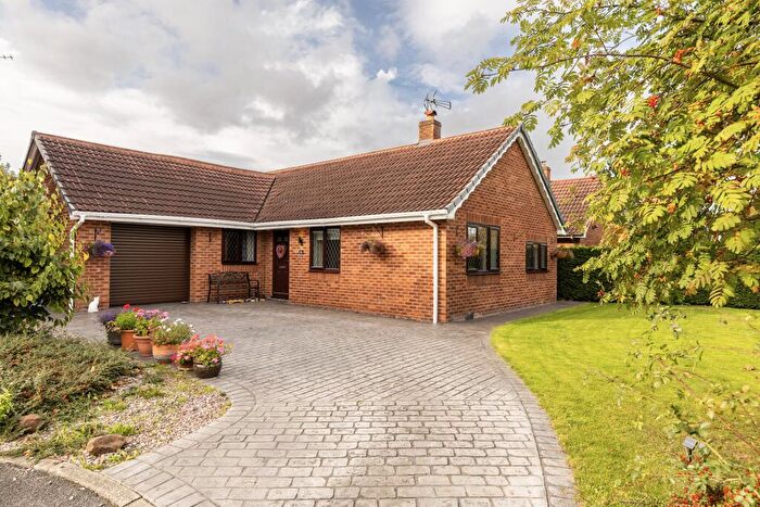 3 Bedroom Bungalow For Sale In Weaver Grove, Chester, CH2